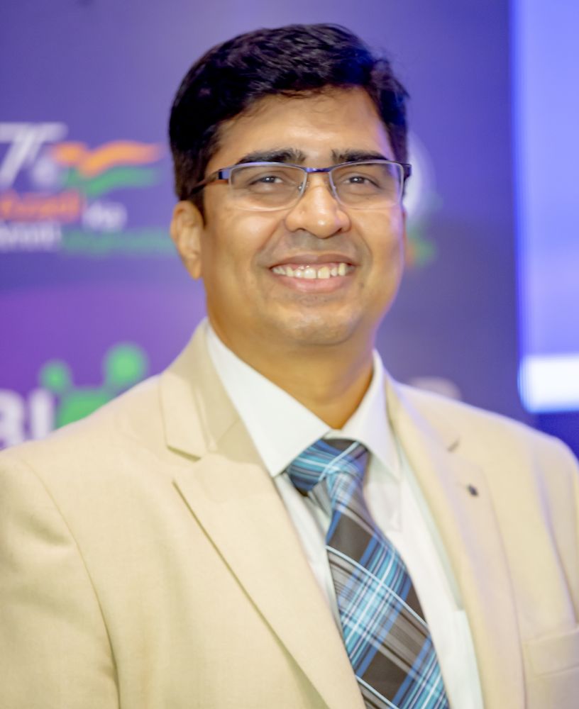 Dr. Ratnesh Jain